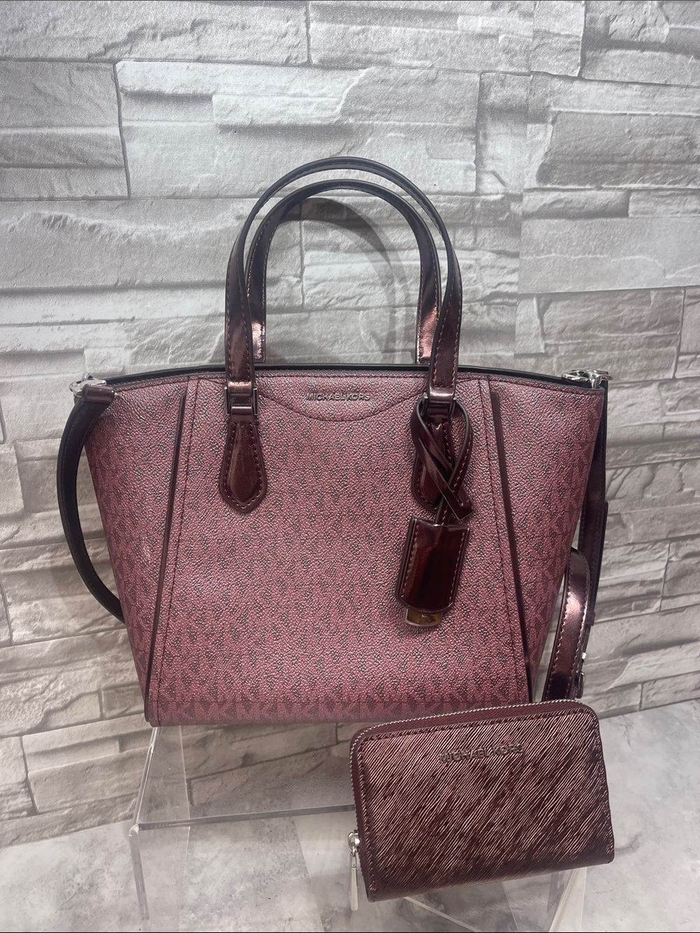 Michael Kors Taryn Metallic Logo Saffiano Tote & Matching Wallet Oxblood - Picture 3 of 13